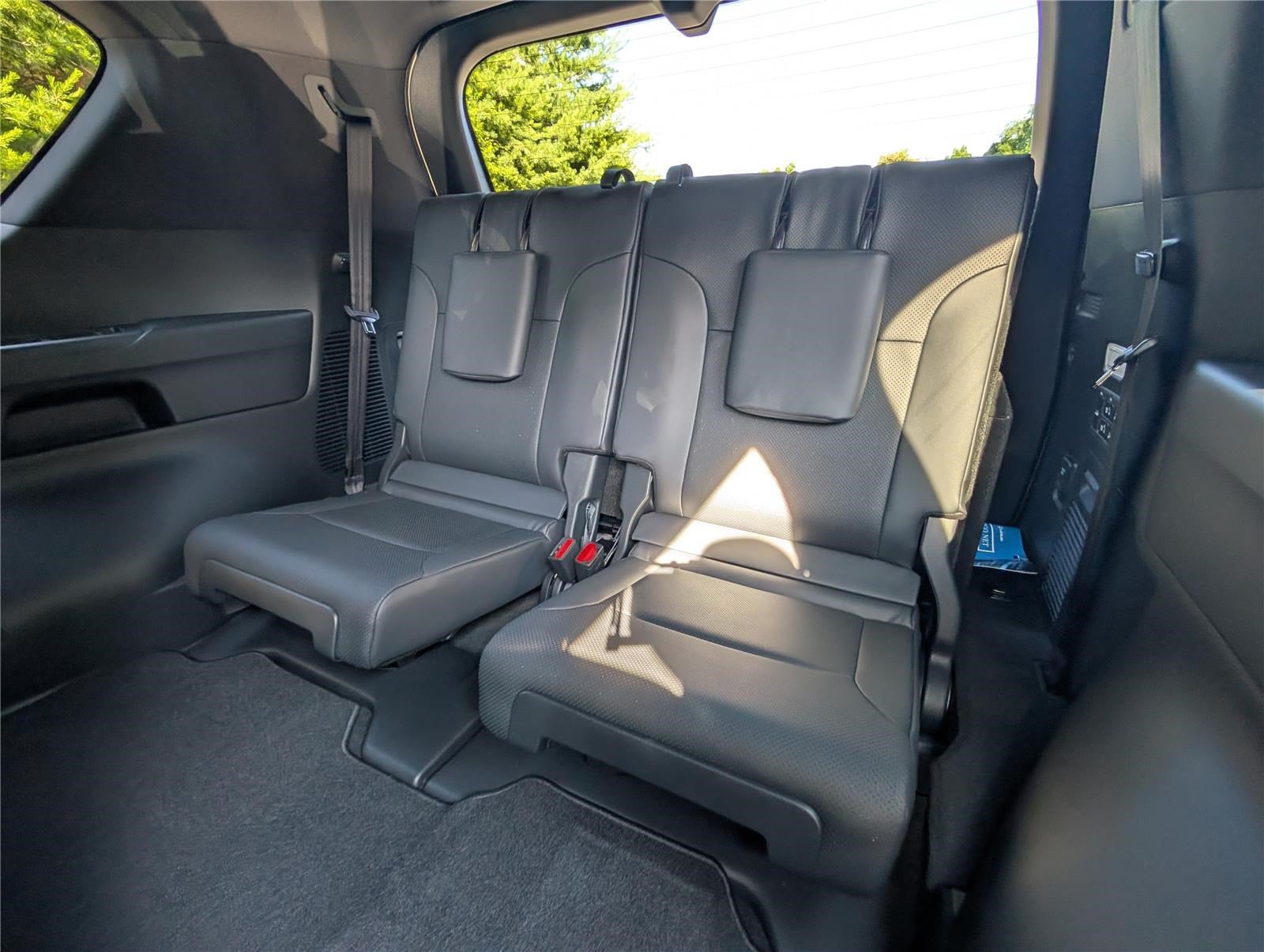 New 2026 Lexus LX 600 4WD w/ Luxury Package image 12