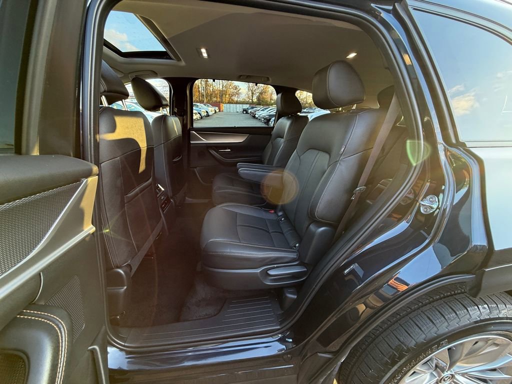 Used 2024 MAZDA CX-90 Plug-In Hybrid w/ Preferred image 24