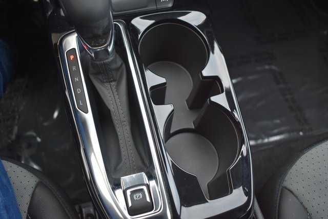 Used 2025 Chevrolet Trax LT w/ LT Convenience Package image 30