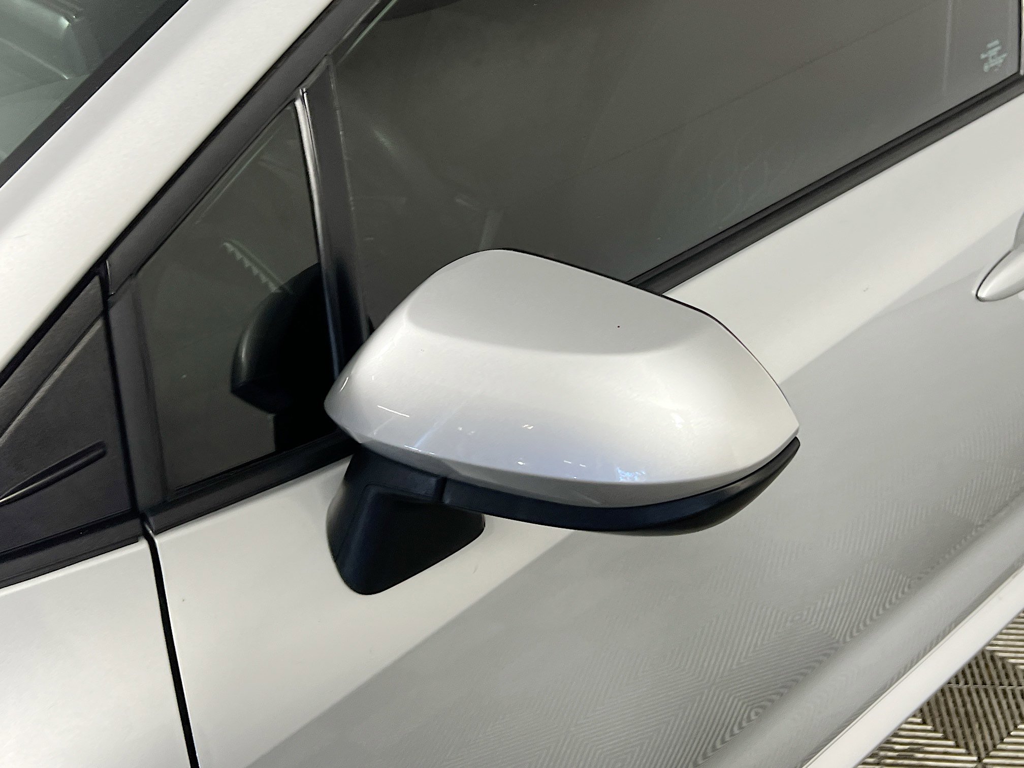 Used 2023 Toyota Corolla LE image 13