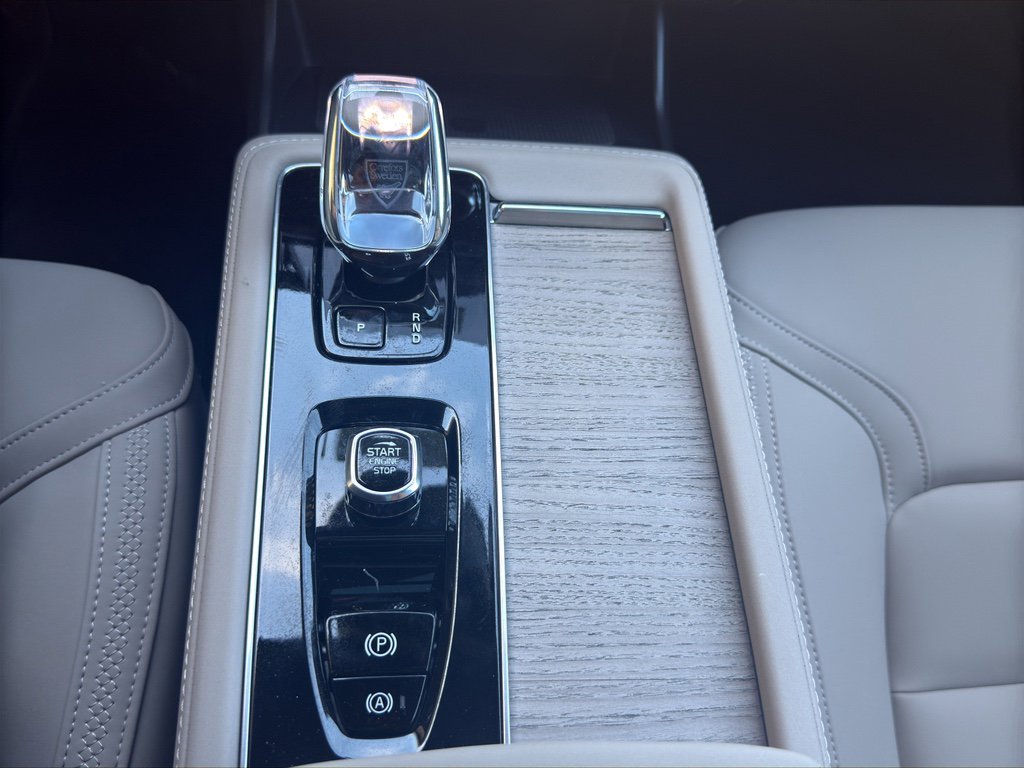 New 2026 Volvo XC90 B6 Plus w/ Protection Package image 27