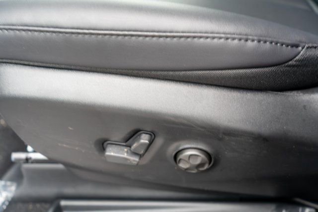 New 2026 Chrysler Pacifica Select image 16