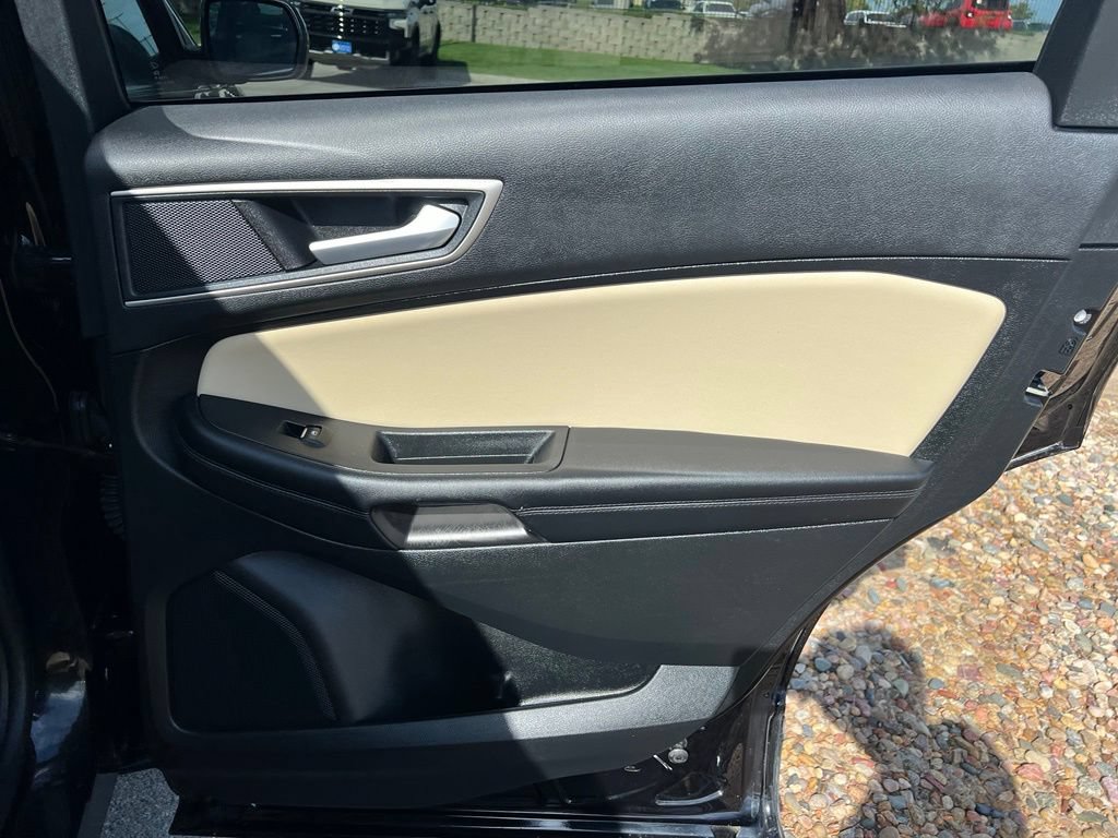 Used 2023 Ford Edge SEL AWD/4WD image 23