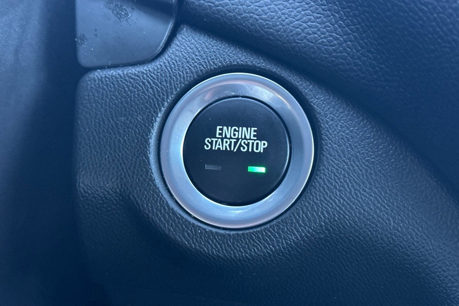 Used 2022 Chevrolet Equinox LT image 24