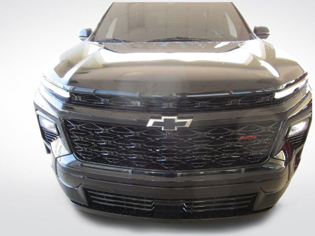Used 2024 Chevrolet Traverse RS image 22