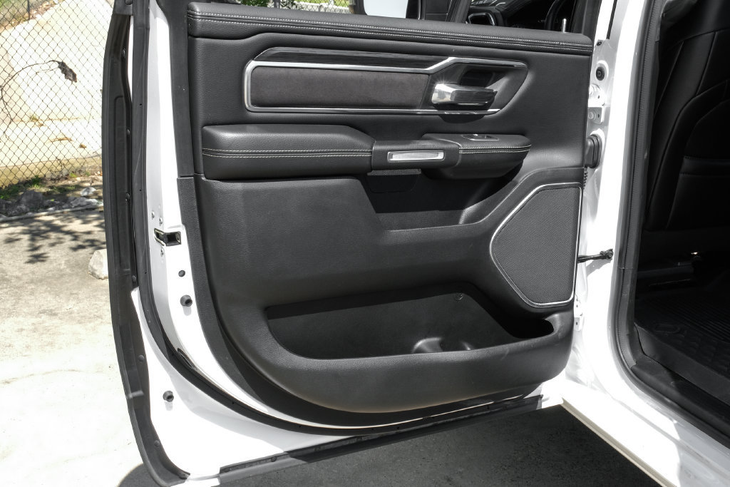 Used 2023 RAM 1500 Laramie AWD/4WD image 63