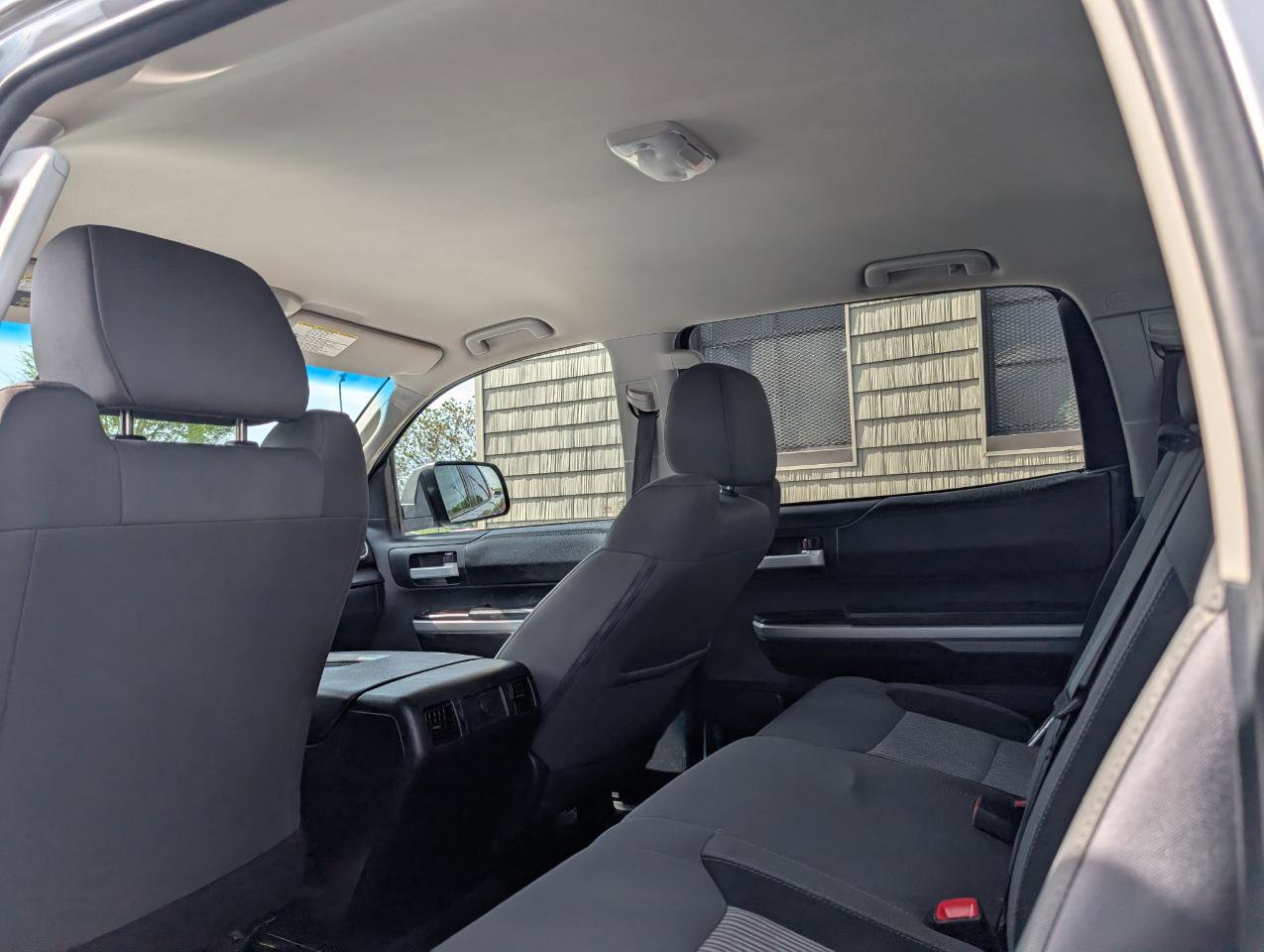 Used 2017 Toyota Tundra SR5 w/ SR5 Upgrade Package image 18