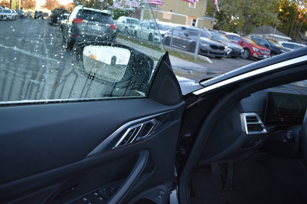 Used 2025 BMW 430i Convertible image 21