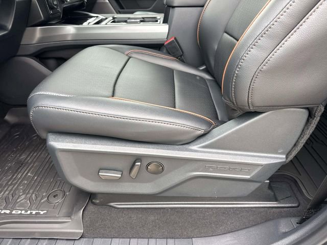 New 2026 Ford F250 Lariat w/ Black Appearance Package image 19