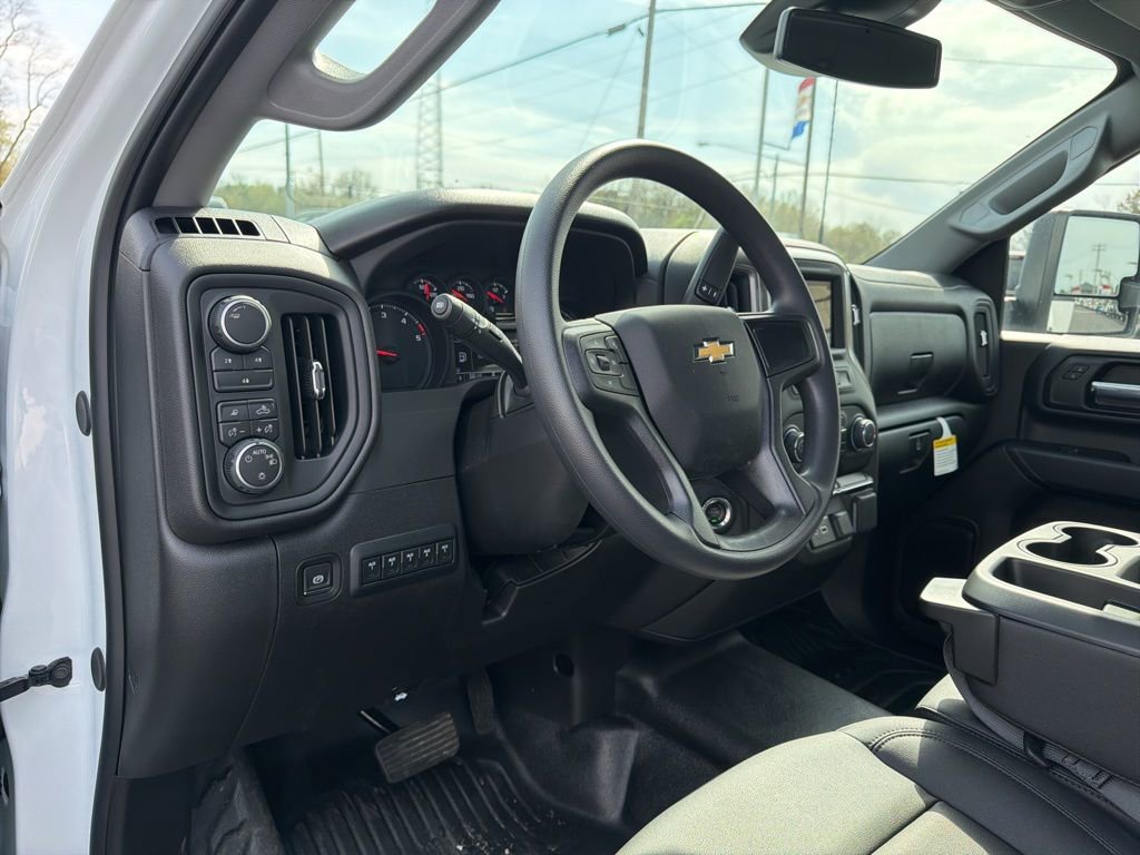 New 2026 Chevrolet Silverado 3500 W/T w/ WT Convenience Package AWD/4WD image 7