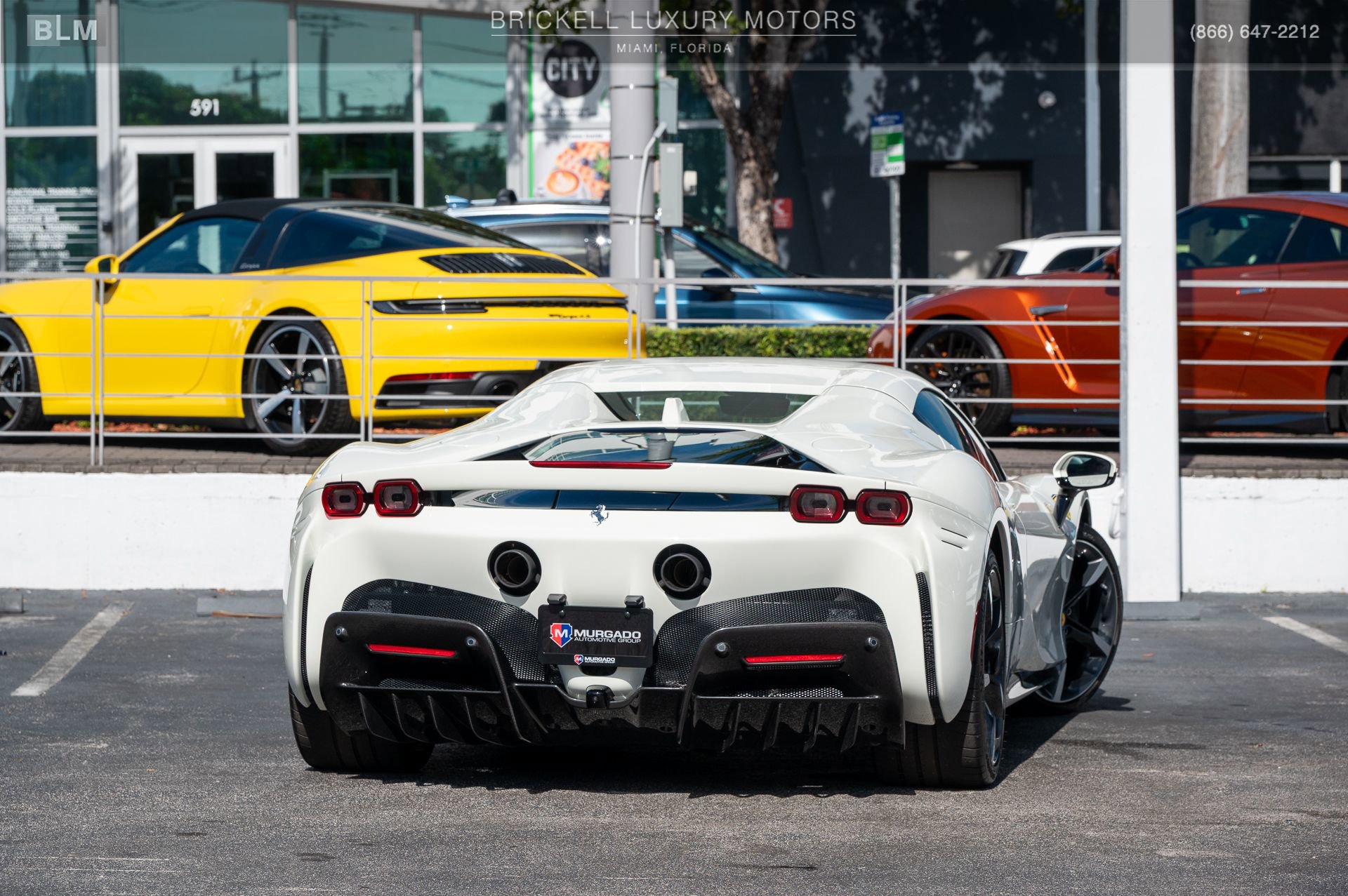 Used 2022 Ferrari SF90 Spider image 3