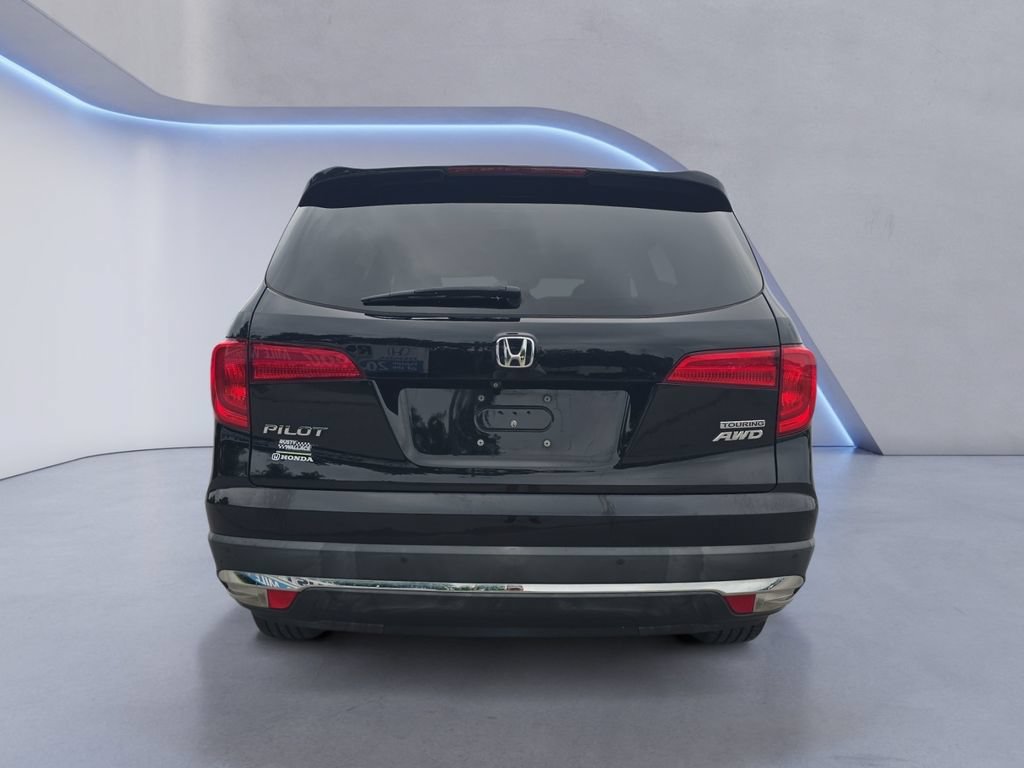 Used 2017 Honda Pilot Touring image 4