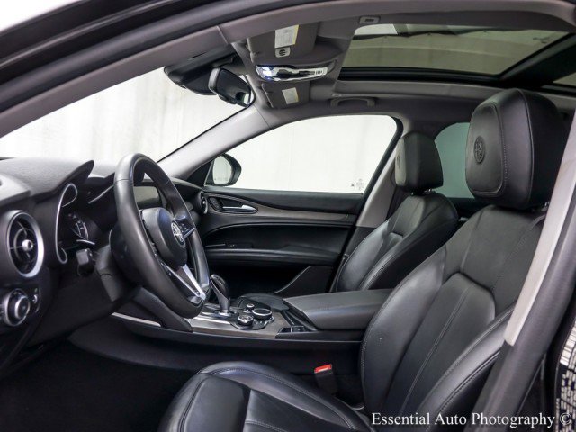 Used 2019 Alfa Romeo Stelvio Ti AWD/4WD image 12