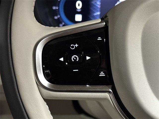 New 2025 Volvo XC60 B5 Ultra w/ Protection Package Premier AWD/4WD image 10
