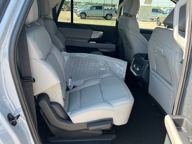 New 2025 Ford Expedition Max Active image 10
