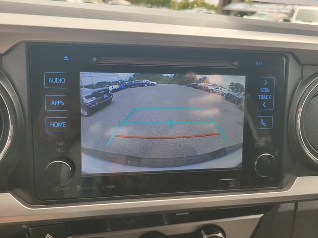 Used 2017 Toyota Tacoma SR5 w/ Tow Package AWD/4WD image 18