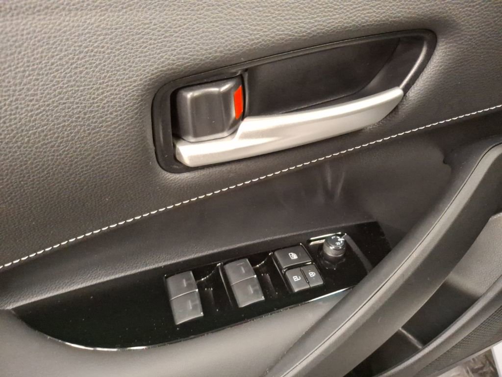 Used 2024 Toyota Corolla SE image 16