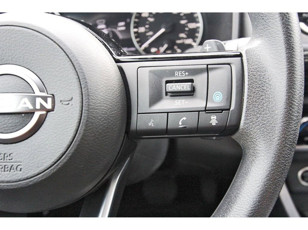 Used 2023 Nissan Rogue SV FWD image 14