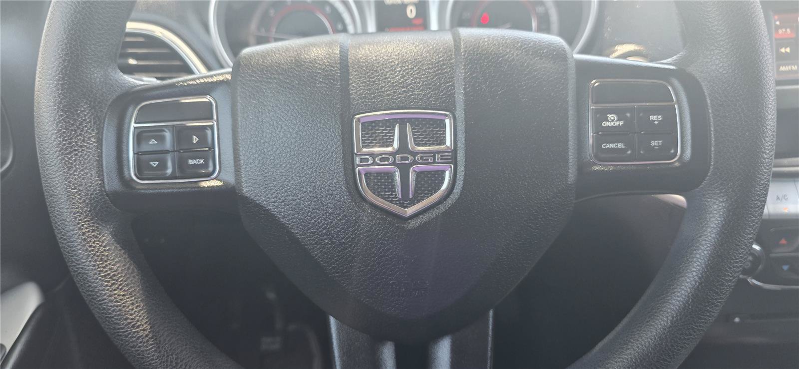 Used 2019 Dodge Journey SE FWD image 17