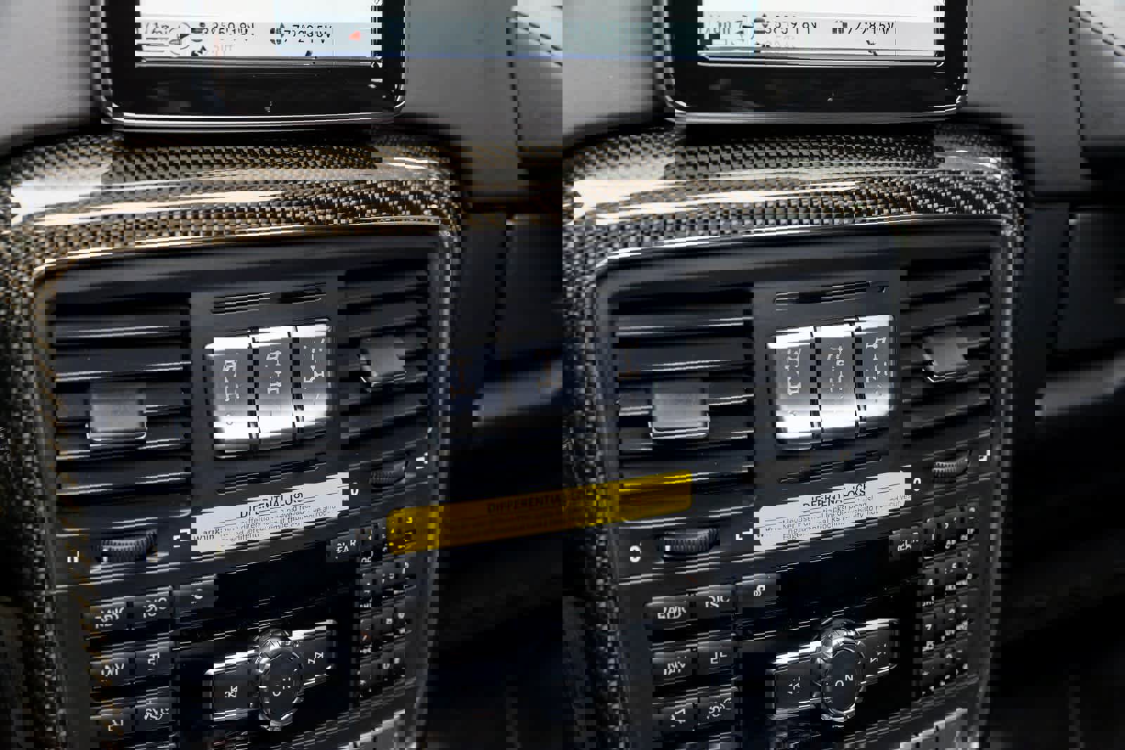 Used 2014 Mercedes-Benz G 63 AMG 4MATIC image 35