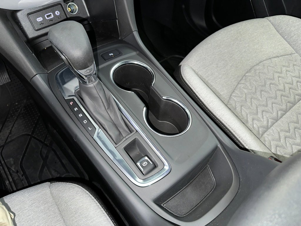 Used 2024 Chevrolet Equinox LT w/ LPO, Floor Liner Package image 16