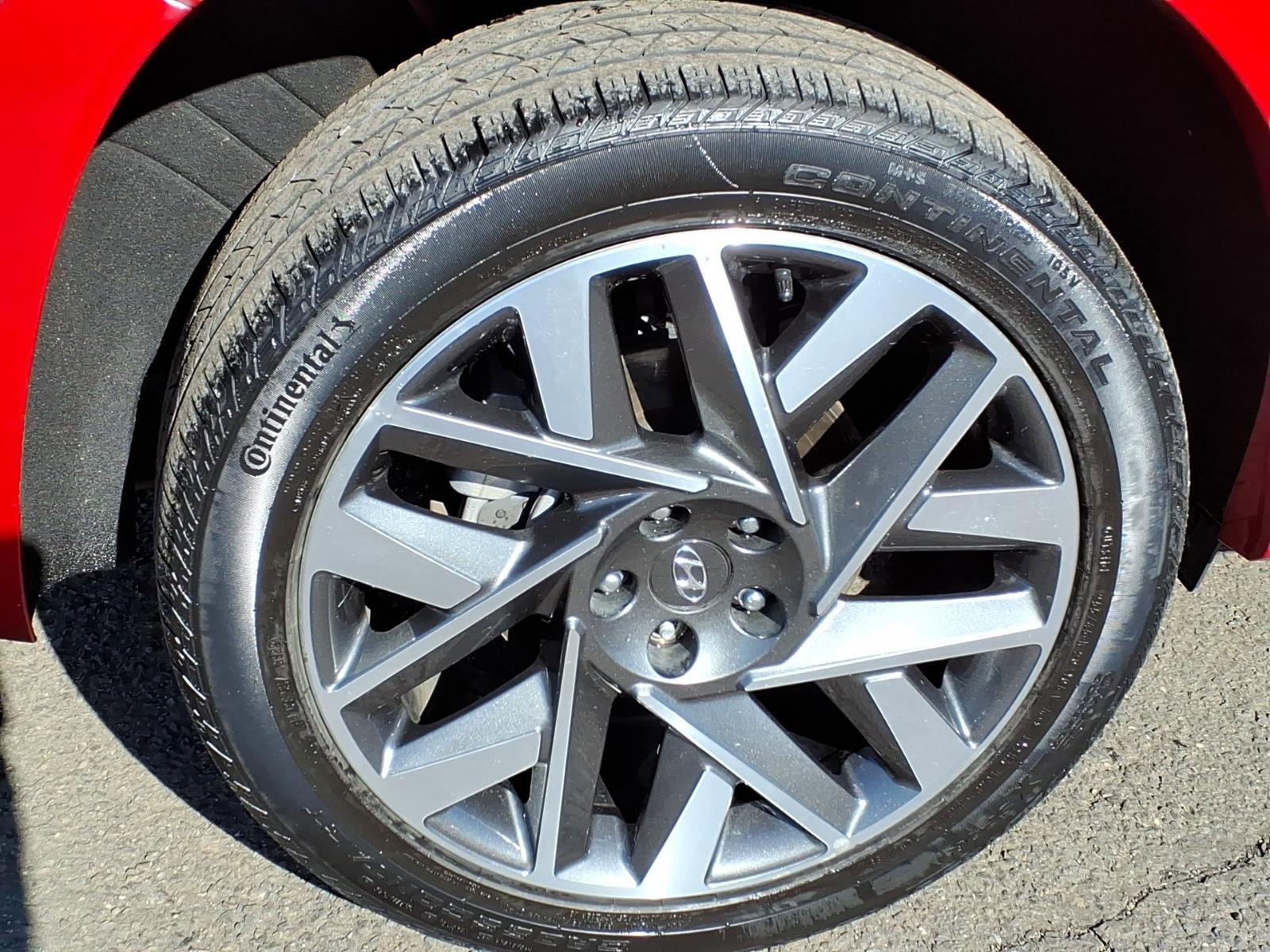 Used 2023 Hyundai Santa Fe Calligraphy image 7