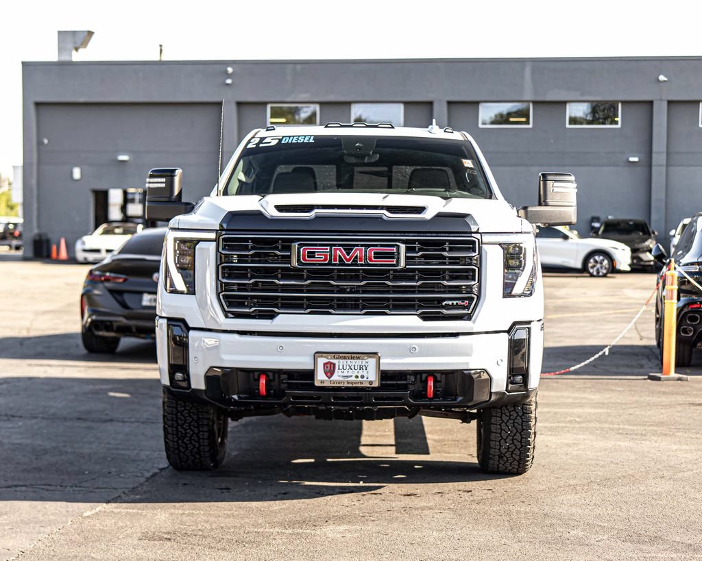 Used 2025 GMC Sierra 2500 AT4 w/ AT4 Premium Plus Package AWD/4WD image 2