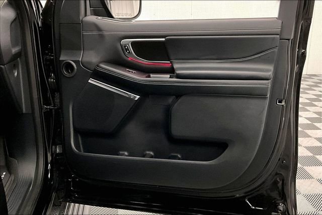 Used 2025 Ford Expedition Platinum w/ Stealth Performance Package image 22
