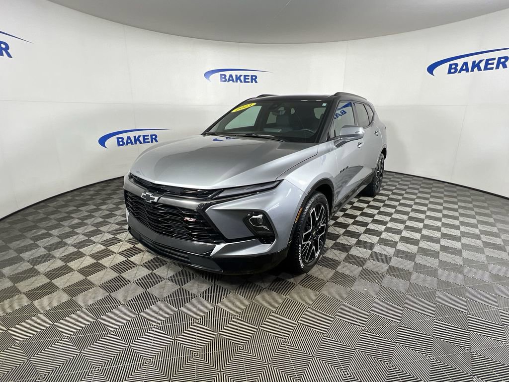 Certified 2023 Chevrolet Blazer RS w/ Driver Confidence II Package image 5