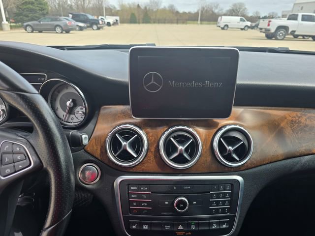 Used 2016 Mercedes-Benz GLA 250 4MATIC image 27