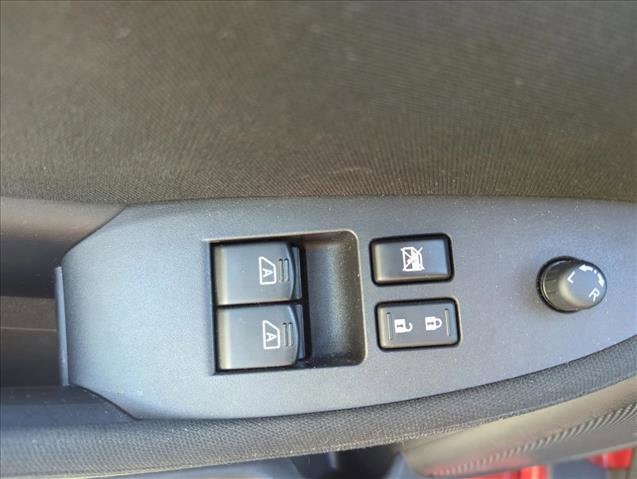 Used 2016 Nissan 370Z Roadster image 17