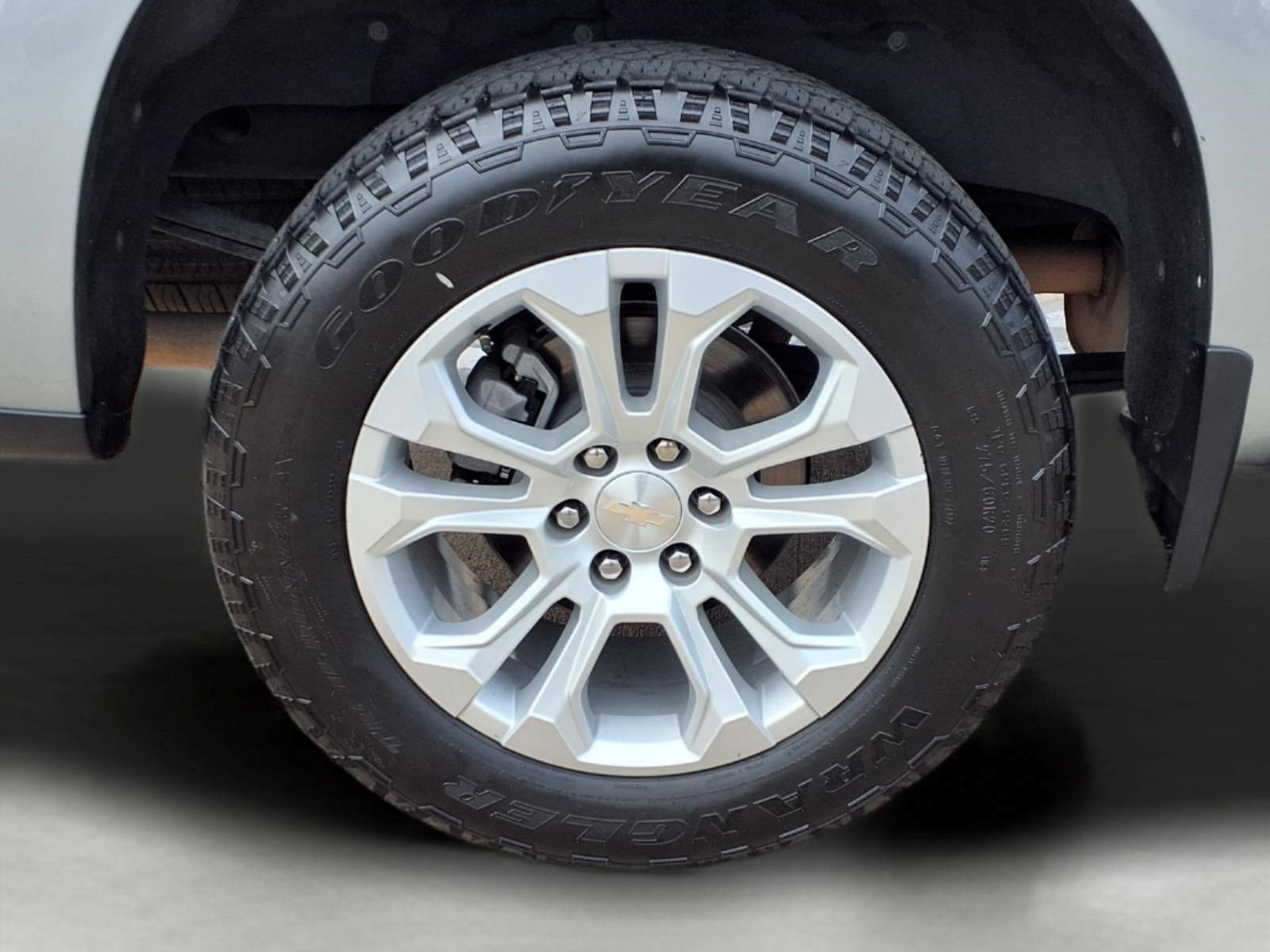Used 2023 Chevrolet Silverado 1500 LTZ AWD/4WD image 9