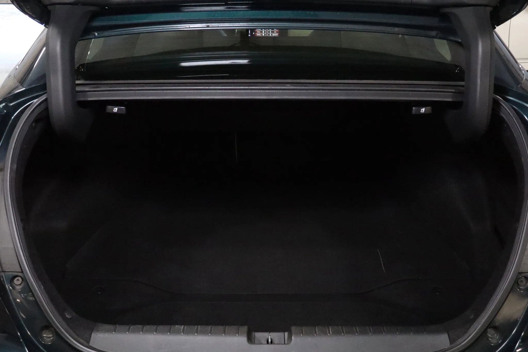 Used 2018 Honda Clarity Touring image 12