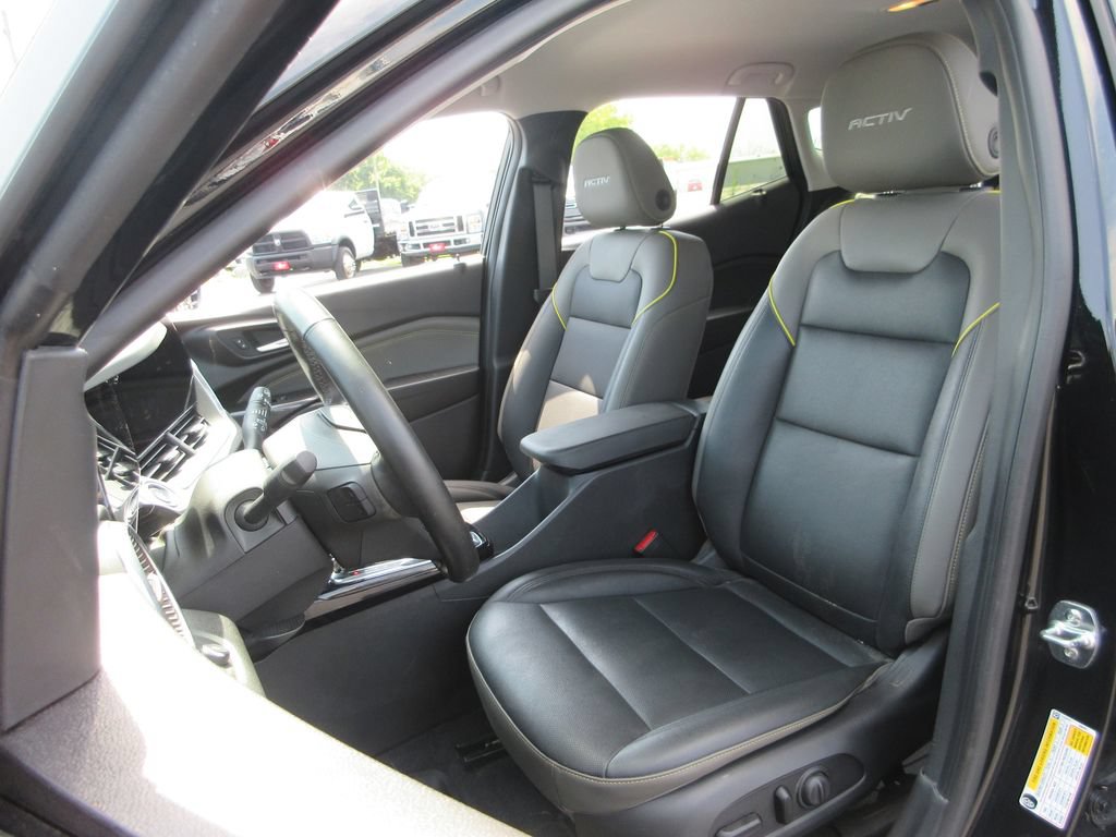 Used 2025 Chevrolet Trax ACTIV w/ Driver Confidence Package FWD image 17