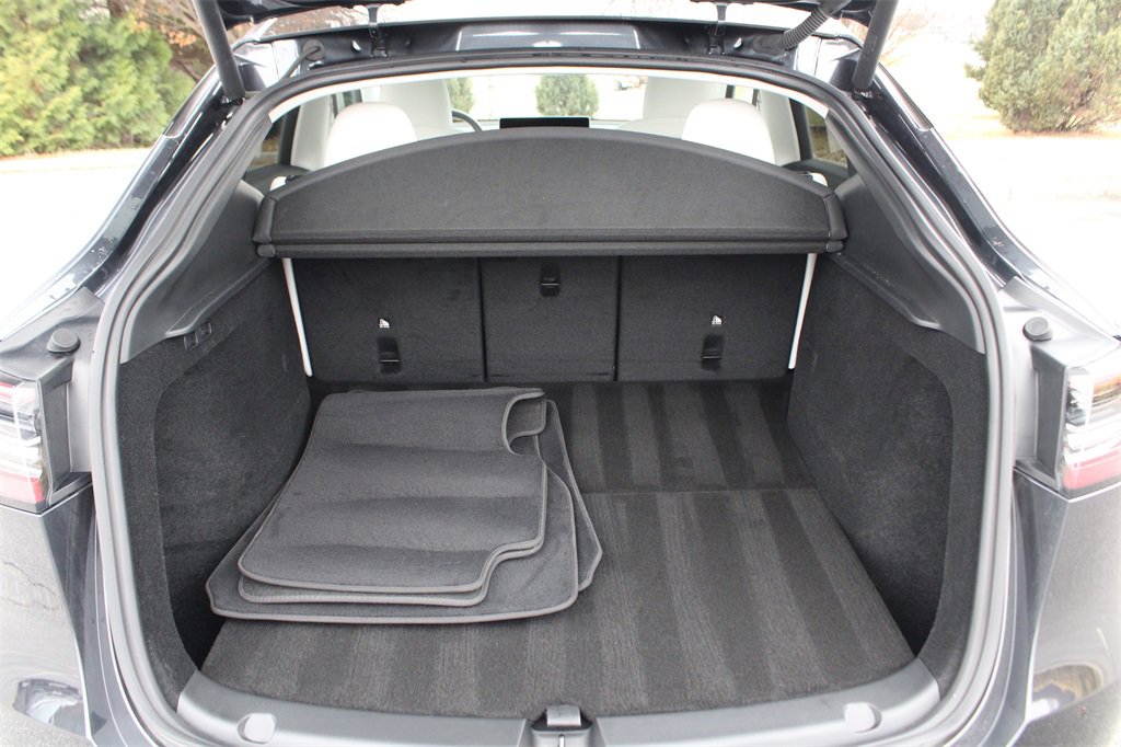 Used 2025 Tesla Model Y Long Range image 30