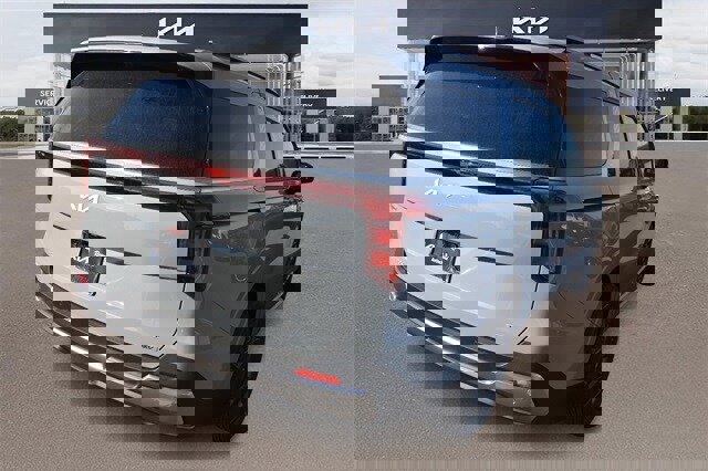 New 2026 Kia Carnival SX image 3