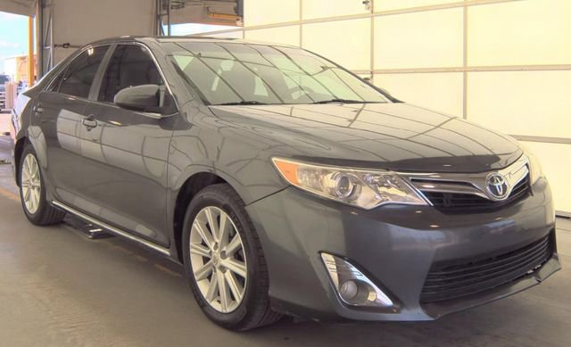 Used 2012 Toyota Camry XLE image 1