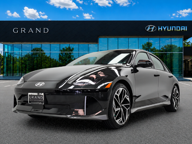 Used 2023 Hyundai Ioniq 6 SEL AWD/4WD image 2