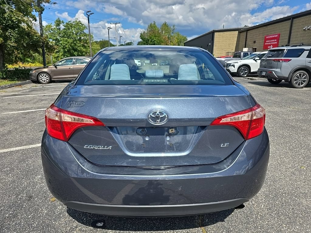 Used 2017 Toyota Corolla LE w/ Carpet Mat Package (TMS) FWD image 11