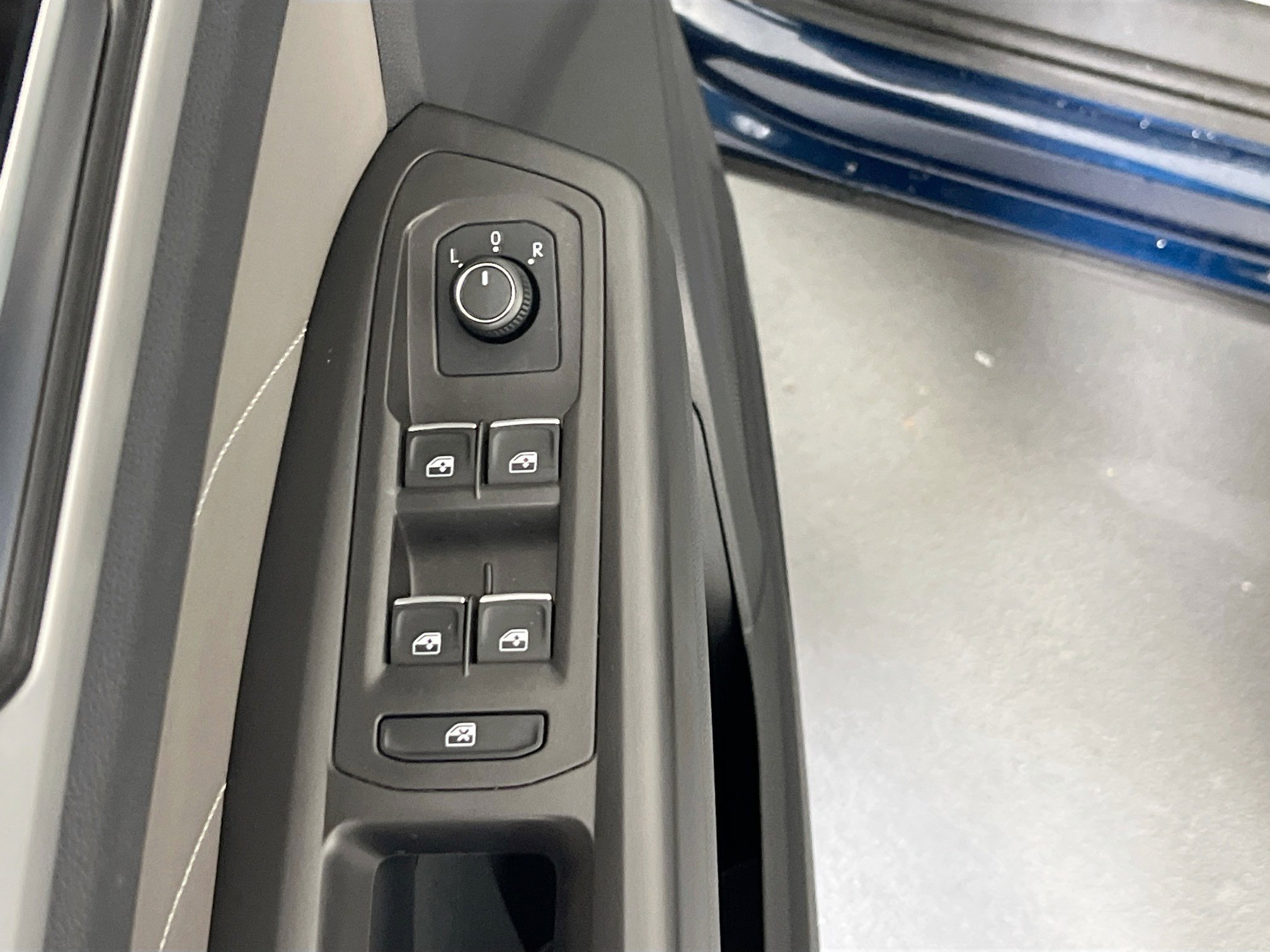 Used 2022 Volkswagen Atlas SEL image 18