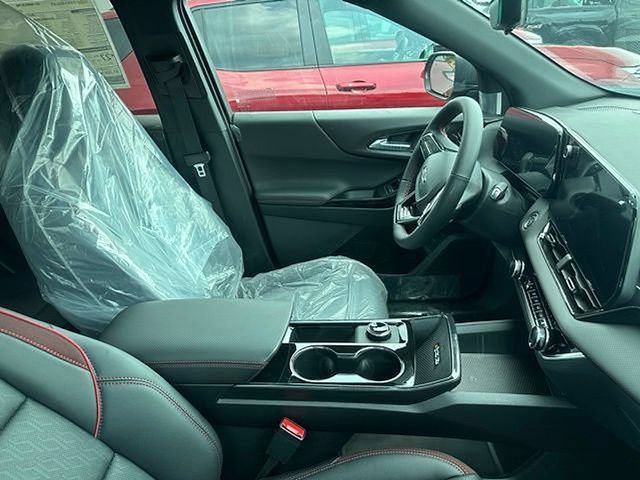 New 2027 Chevrolet Equinox RS w/ Safety and Technology Package FWD image 7