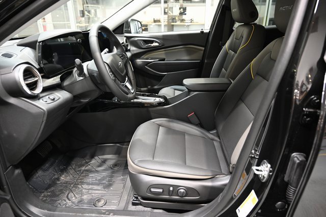 New 2026 Chevrolet Trax ACTIV w/ Sunroof Package image 9