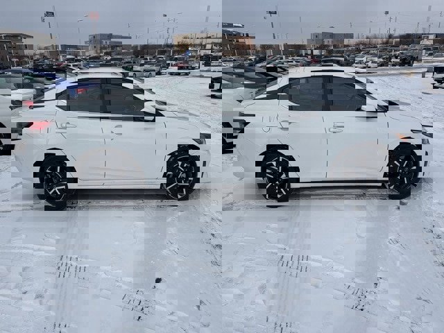 Used 2025 Nissan Sentra SV image 8