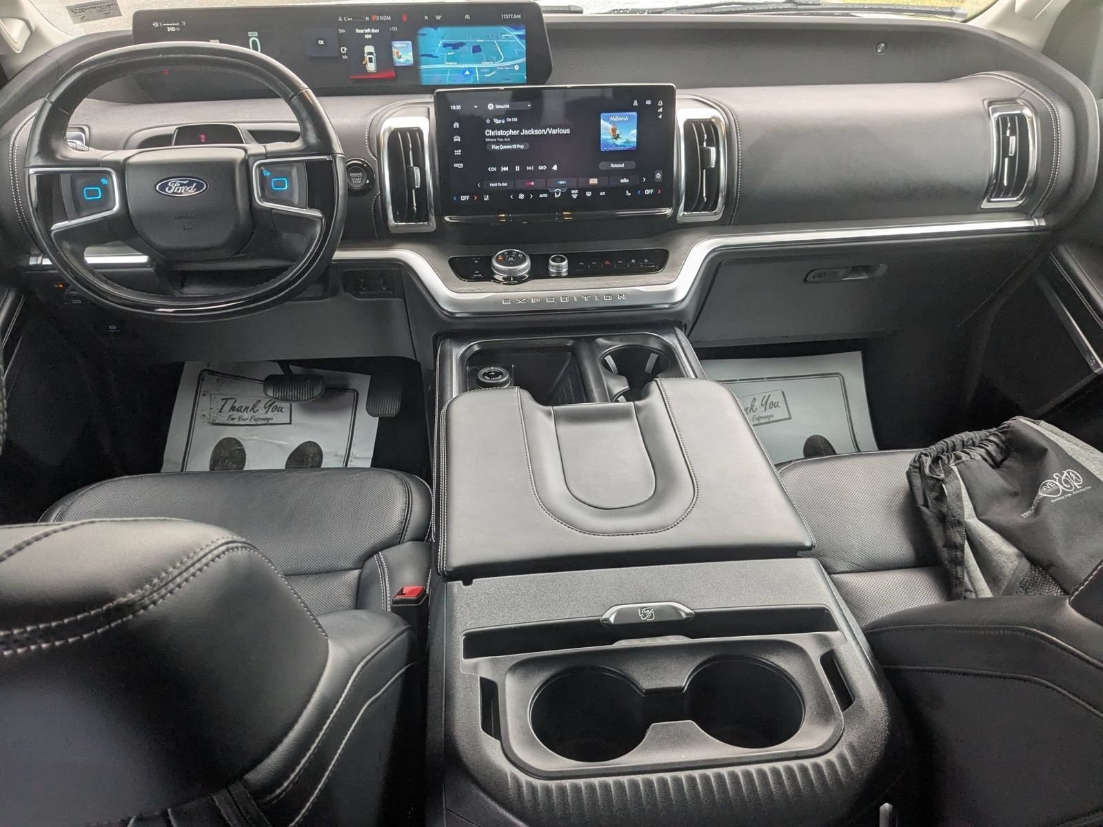 Used 2025 Ford Expedition Platinum AWD/4WD image 32