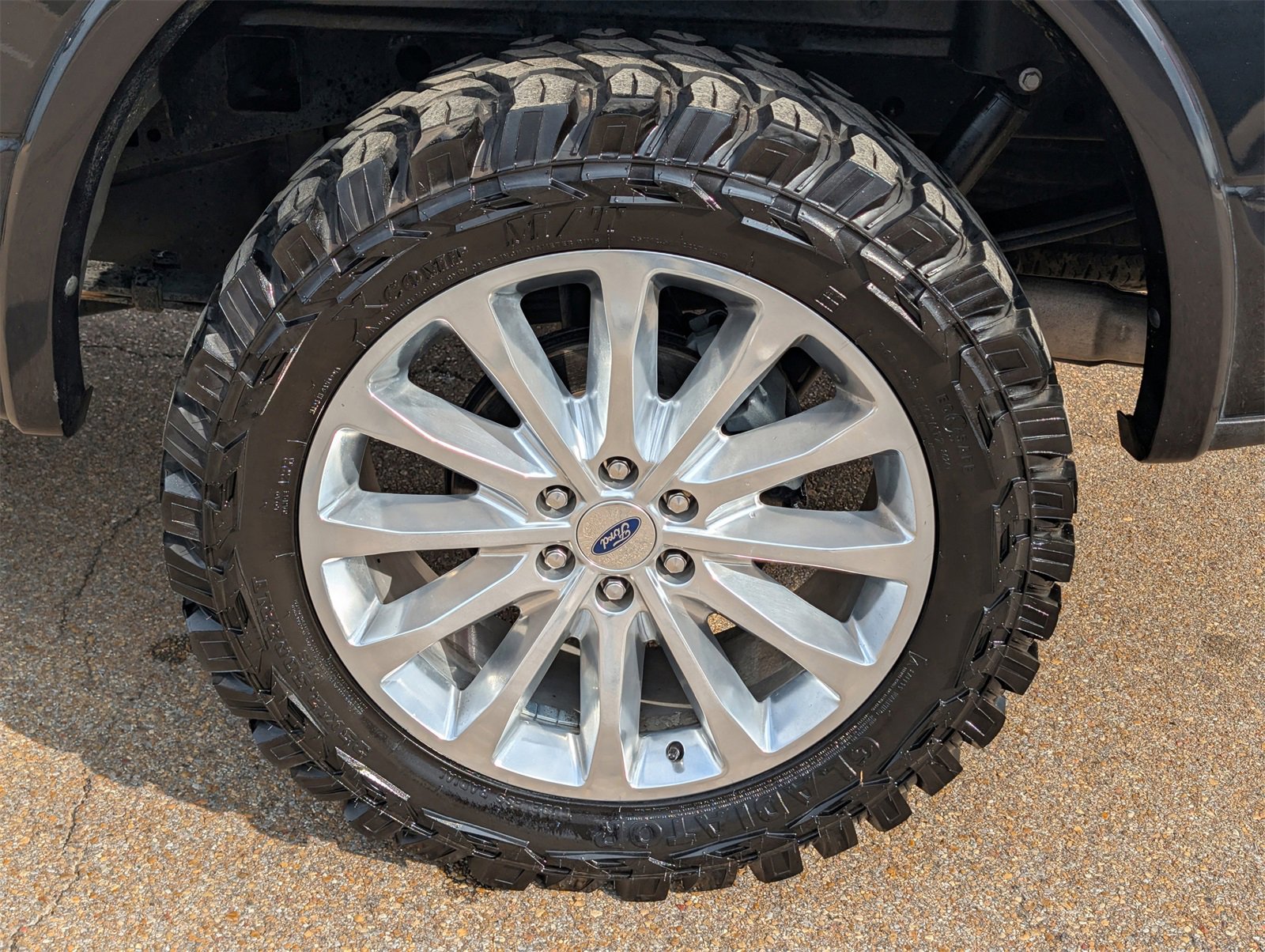 Used 2019 Ford F150 Limited w/ Trailer Tow Package image 24