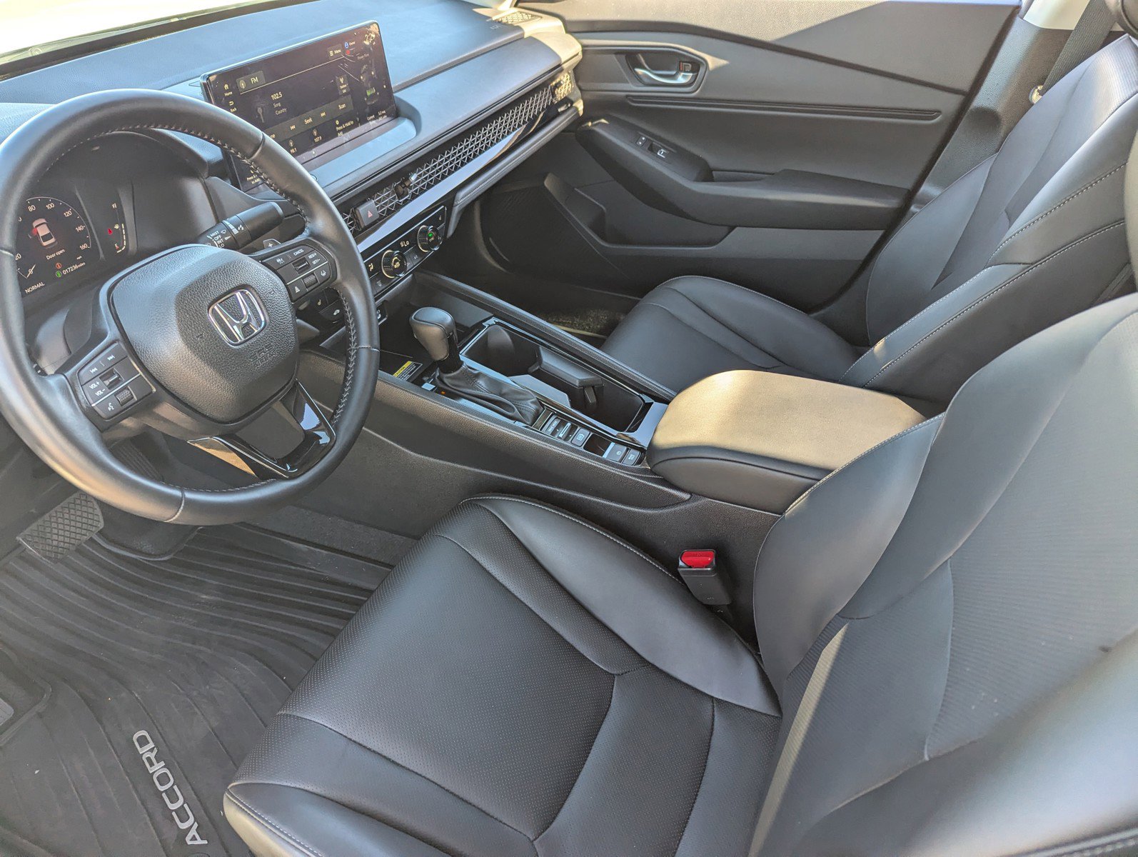 Used 2025 Honda Accord EX-L image 28