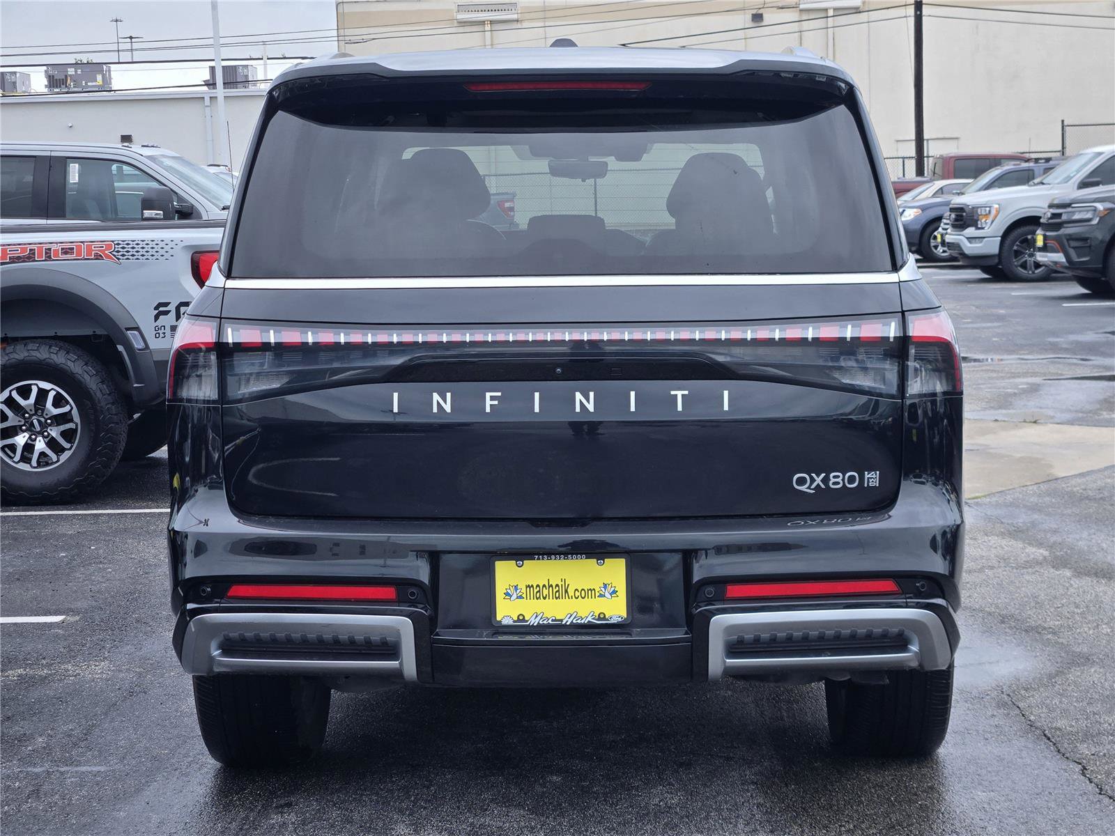 Used 2025 INFINITI QX80 Sensory AWD/4WD image 7