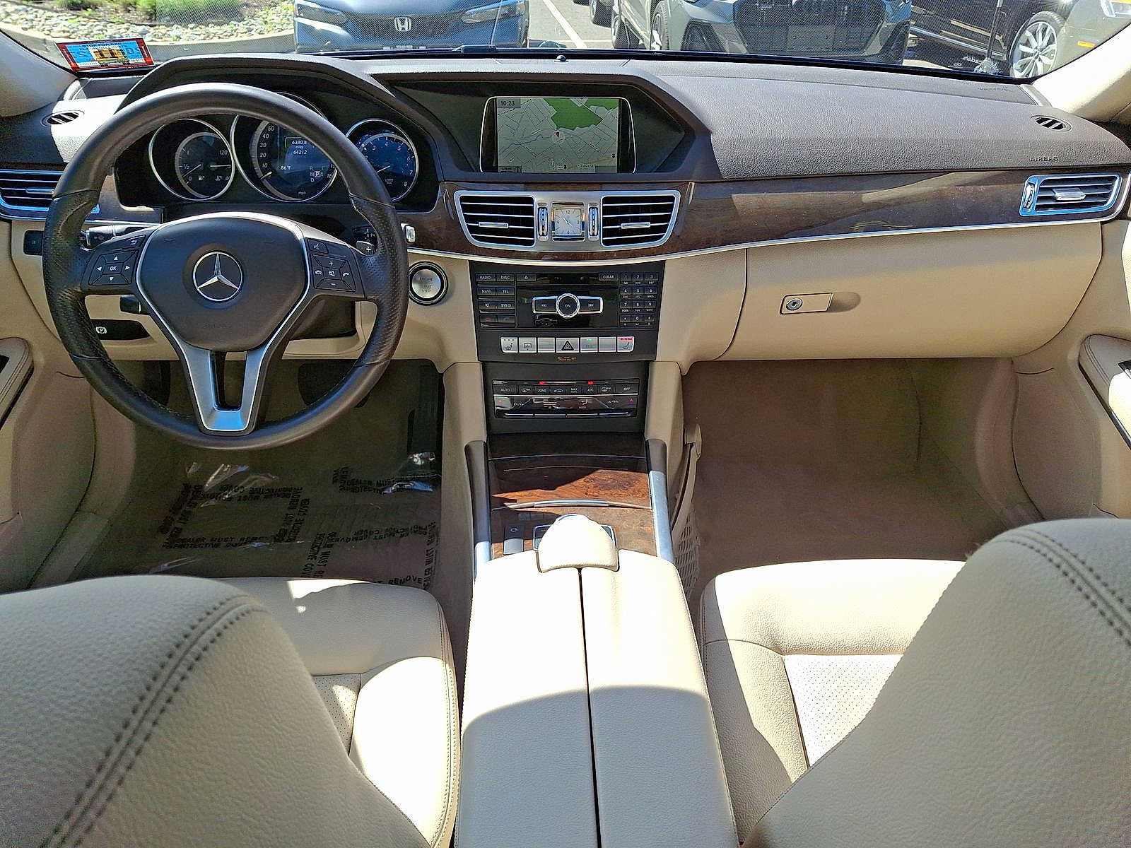 Used 2015 Mercedes-Benz E 350 4MATIC Sedan image 10