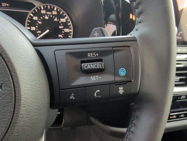 New 2025 Nissan Pathfinder SV image 19