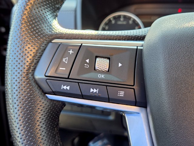 Used 2024 Mitsubishi Outlander SE AWD/4WD image 24